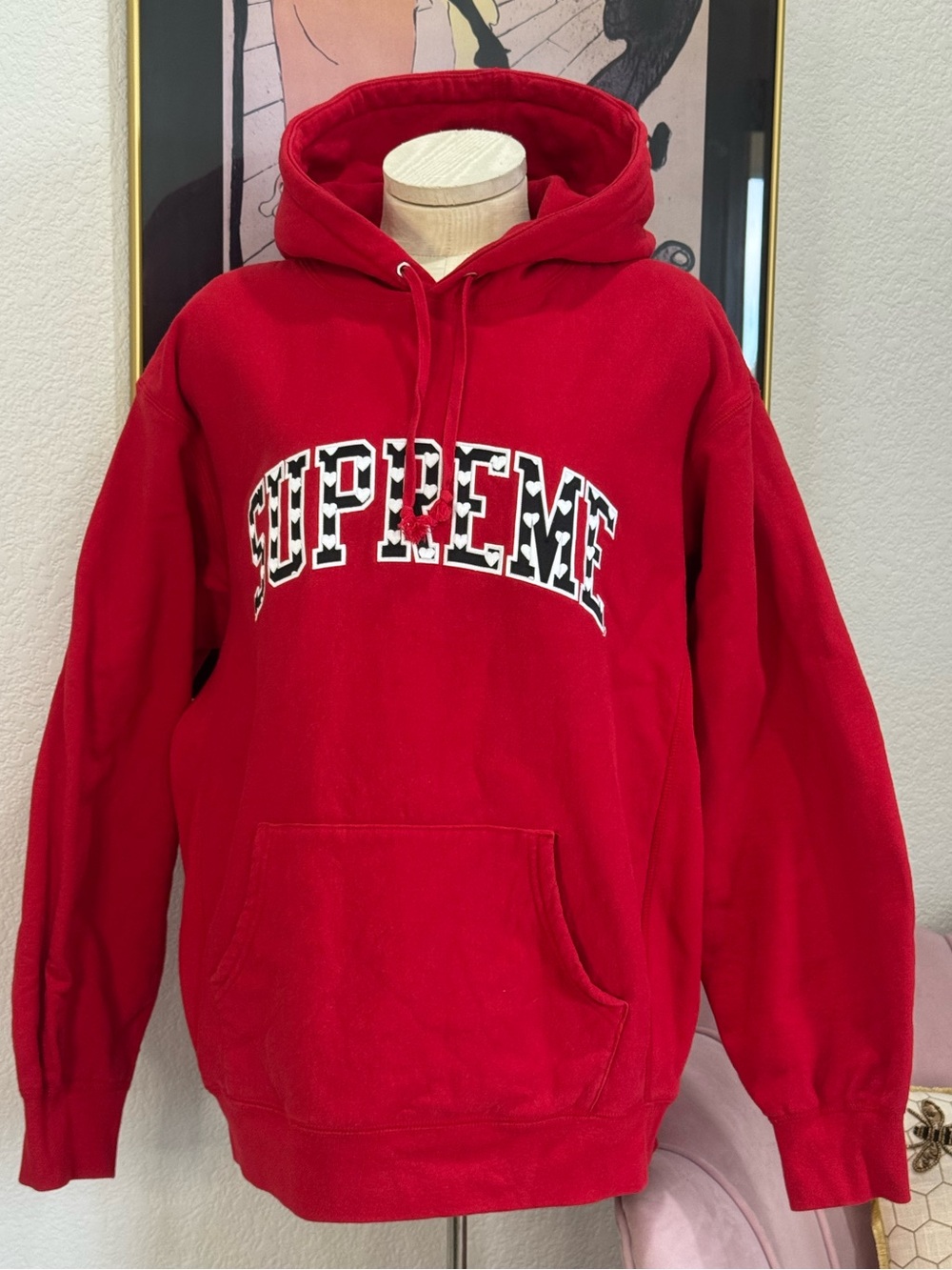 Supreme Heart Arc Logo Pullover Hoodie Size Large Red, Black & White Logo HTF